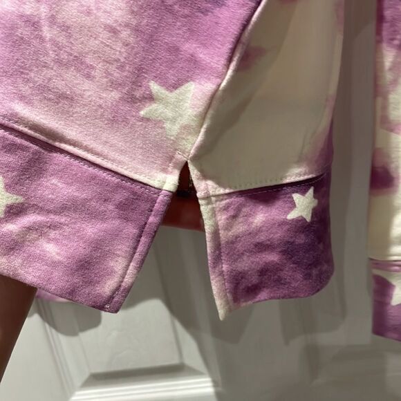 NWT Wildfox sweatshirt Tie Dye stars SZ medium purple - Picture 3 of 5